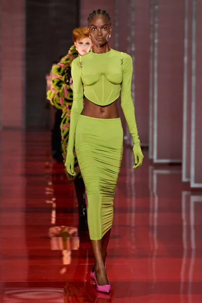 Look 42